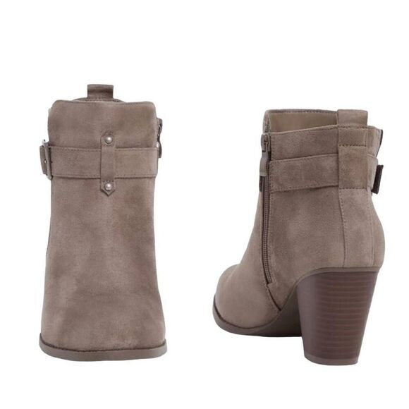 New Torrid Faux Suede Buckle Taupe Ankle Boot Size 10W - Picture 2 of 14